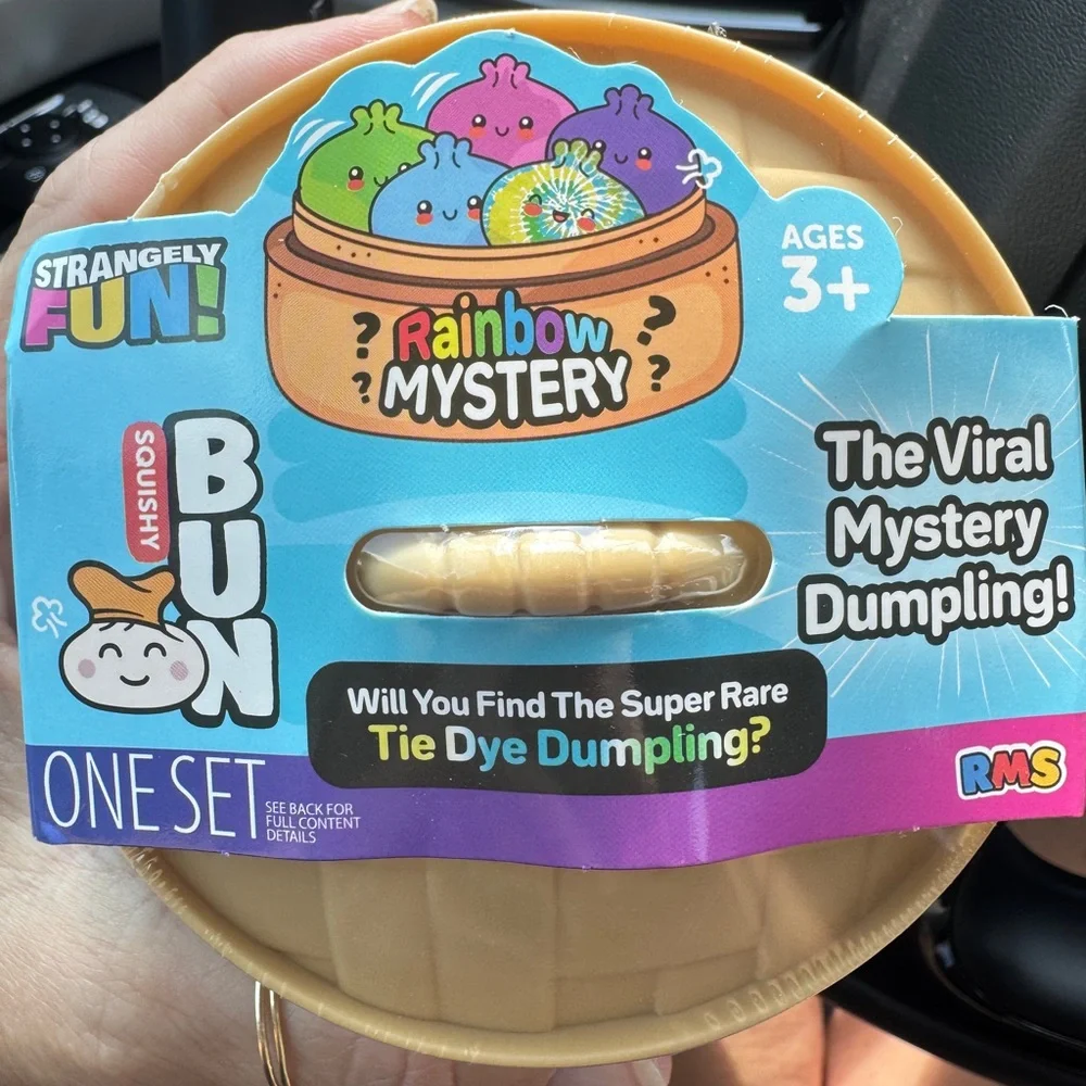 Viral Mystery Squishy Dumpling Toy - Picture 1 of 5